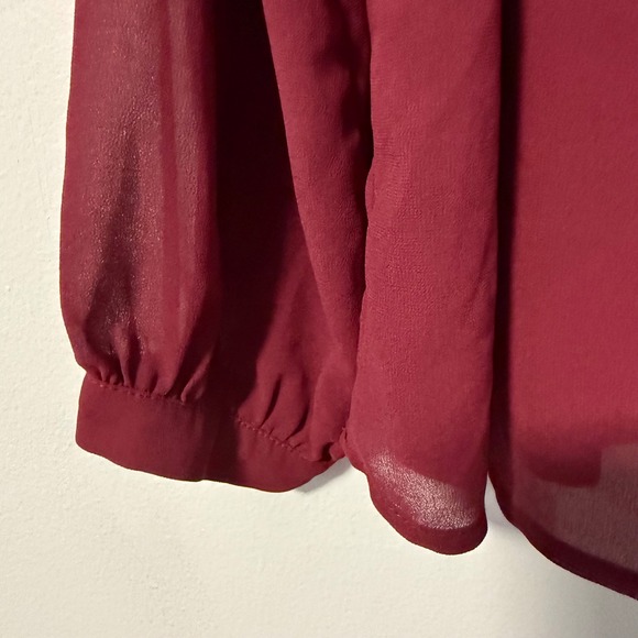 Andree by UNIT Burgundy Embroidered V Neck Babydoll Top Blouse Women's Size L - Picture 5 of 11